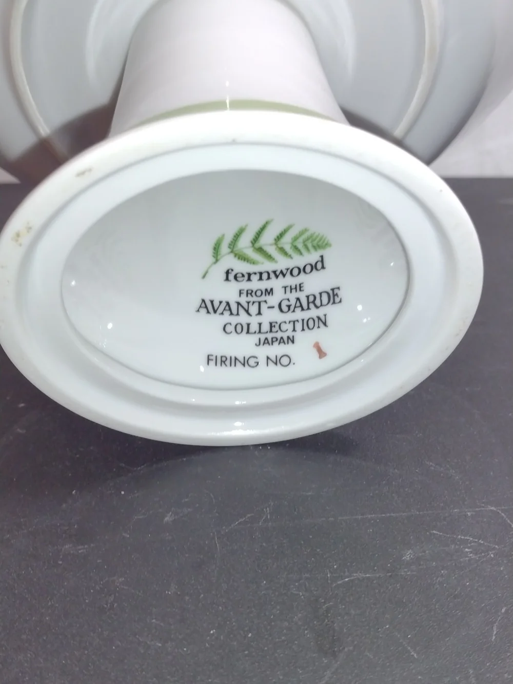 Fern-Pattern Ceramic Pedestal Bowl in Green